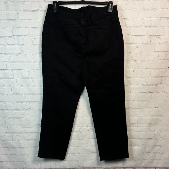 BloomChic Black Ankle Jeans - Picture 6 of 7